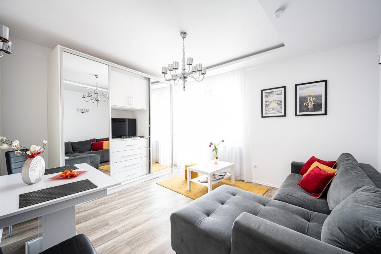 Saint Seven Apartamento Szeged Exterior foto