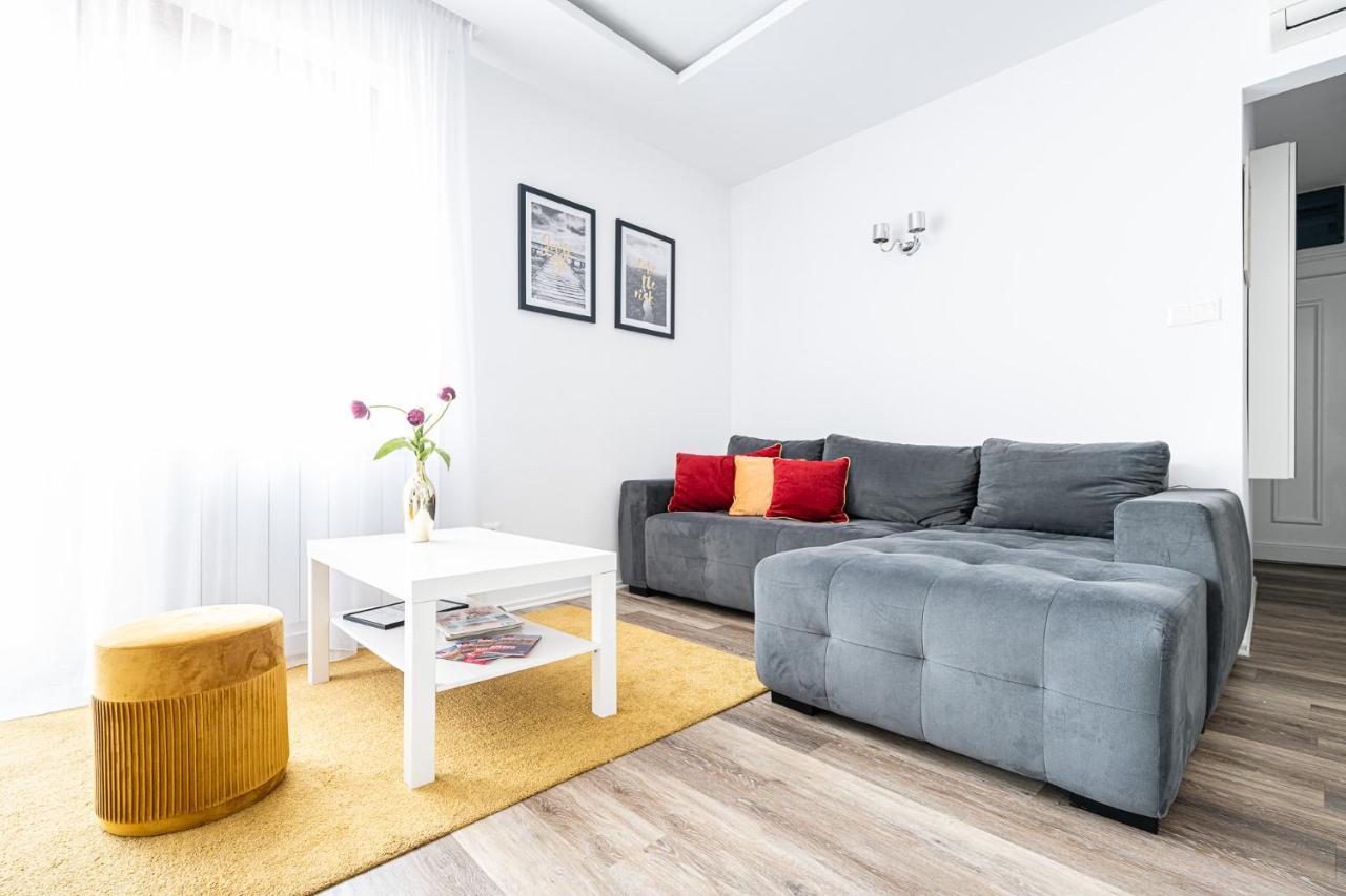 Saint Seven Apartamento Szeged Exterior foto